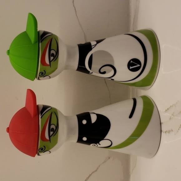 Toscana Oil and Vinegar set ceramic retro bottles containers 6.5"h x 3"… - Picture 2 of 8